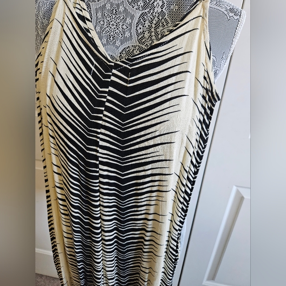 Ava Sky Jumper Finley - Picture 2 of 6